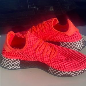 Adidas deerupt runners